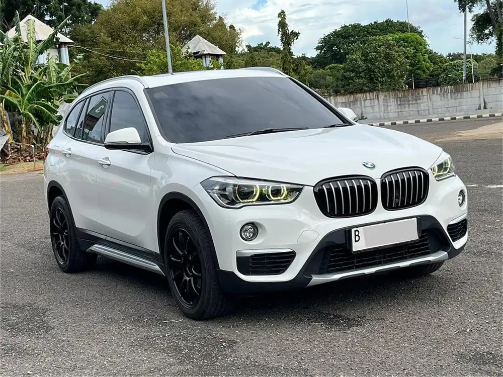 TERMURAHH!! BMW X1 SDRIVE18i AT PUTIH 2019