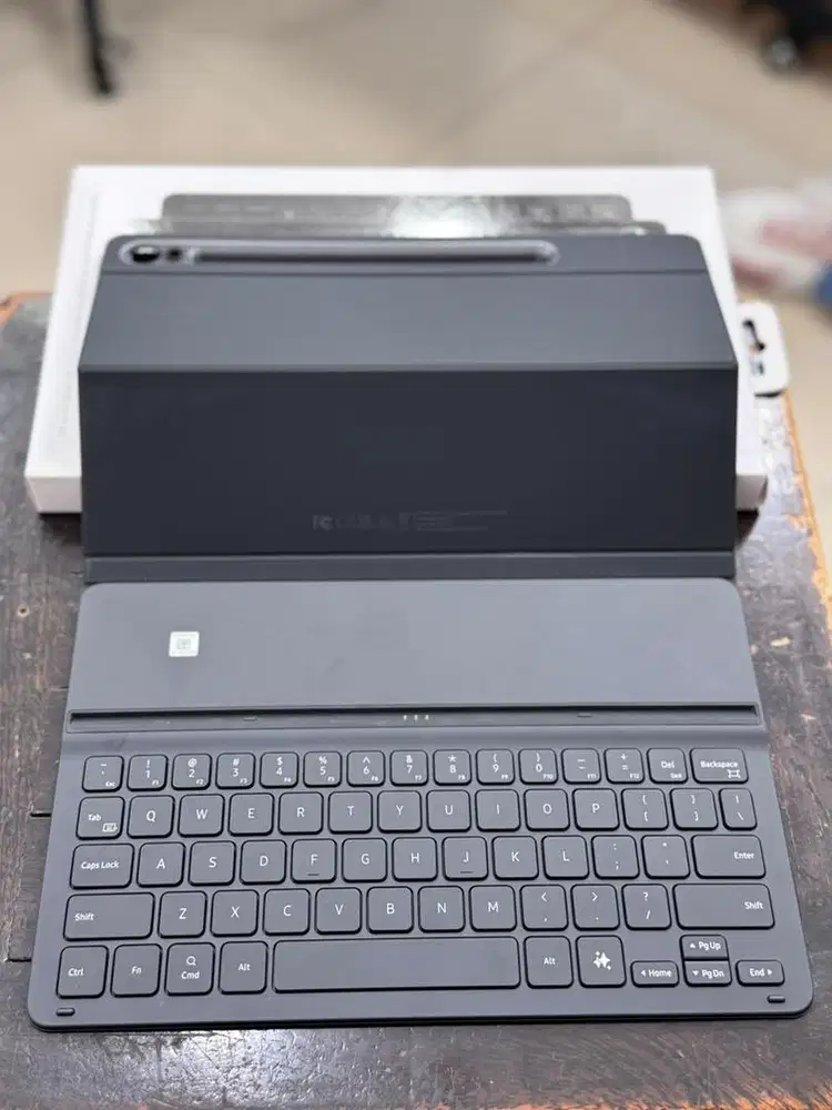 Samsung Book Cover Keyboard Slim - AI Key Second Fulldus Mulus