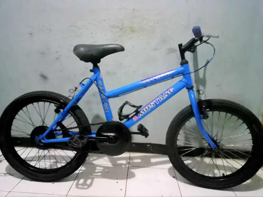 Dijual sepeda gunung MTB merk Mustang ring 20 kondisi msih bagus keker