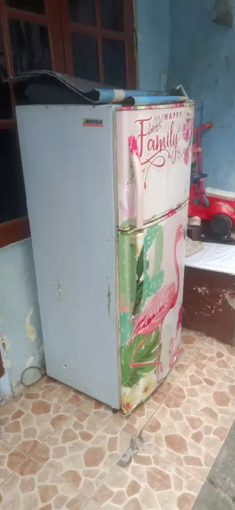 Kulkas Sharp 2 pintu normal dingin tanpa salju