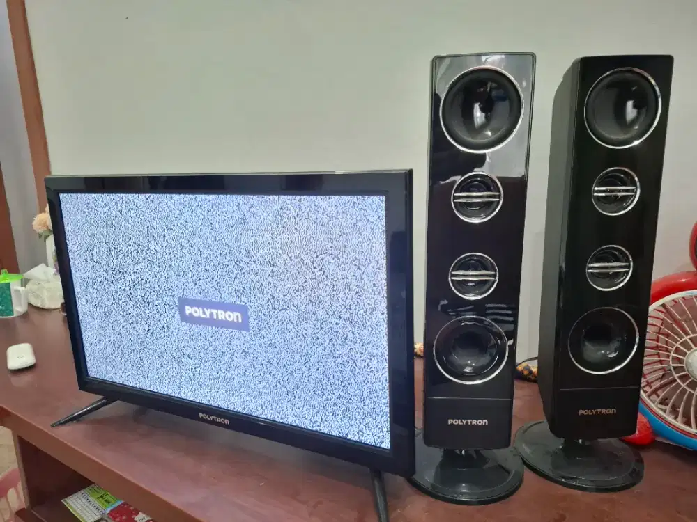 TV LED 24 Inch + Speaker Polytron