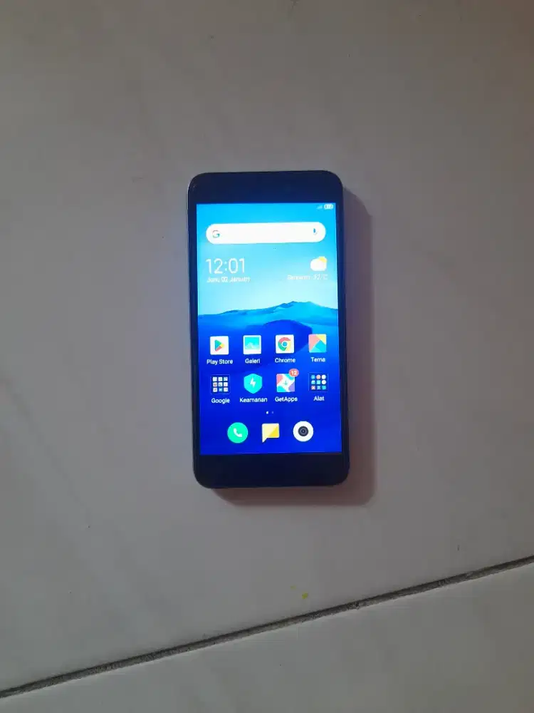 Jual Hp Xiaomi 5A.. Mesin .body masih bagus.ada Dus.Surat.