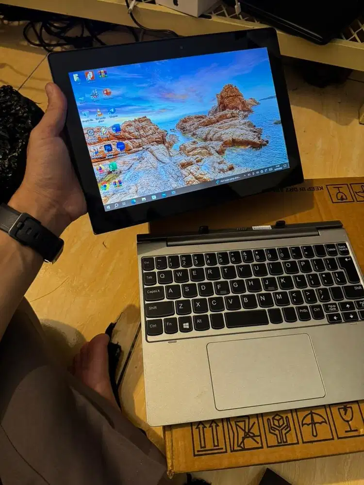 Laptop lenovo 11 inch touchreen