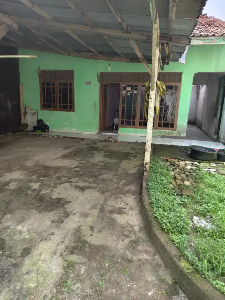 Hanya jual Tanah aja, ada rumahnya