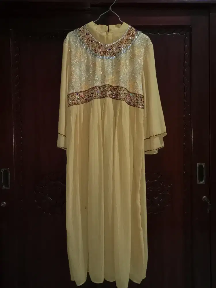 Gamis kuning payet