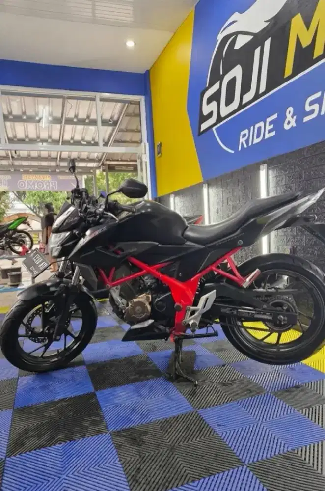 HONDA CB150R 2017 JUAL CEPAT