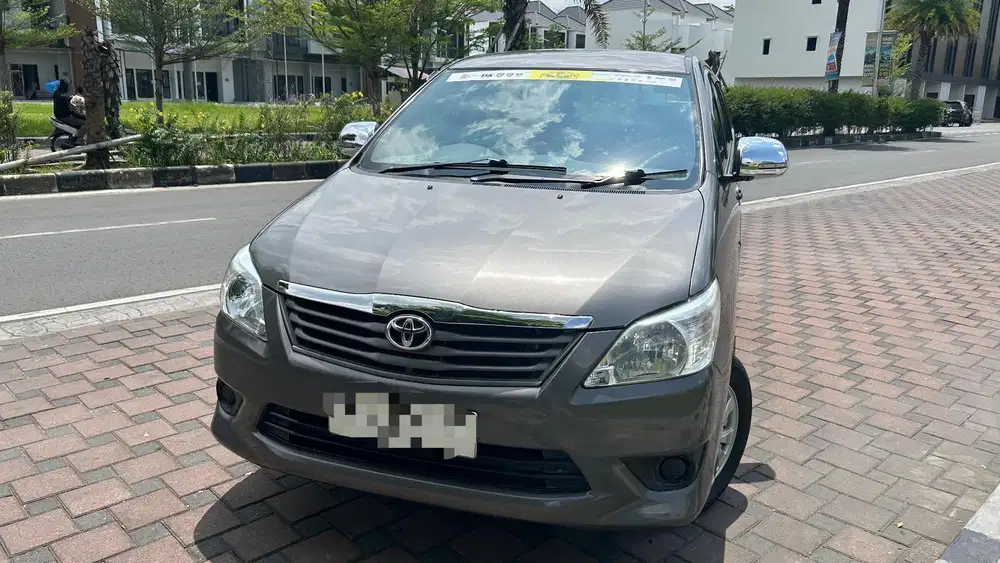 Toyota Kijang Innova 2013 Bensin