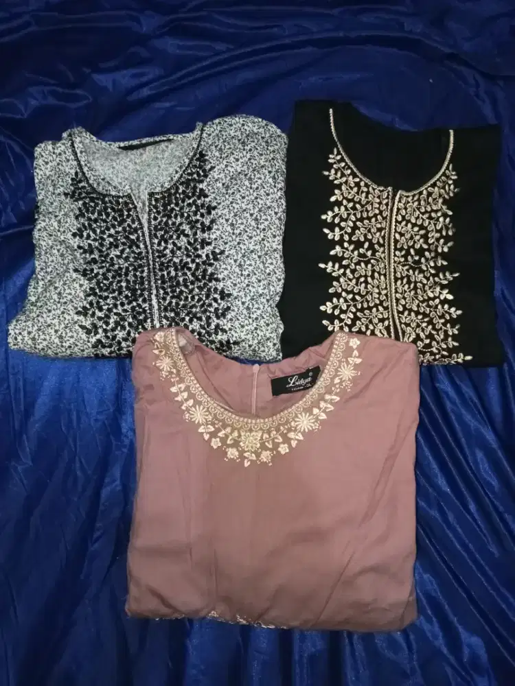 Gamis Hitam, Putih dan Ungu muda