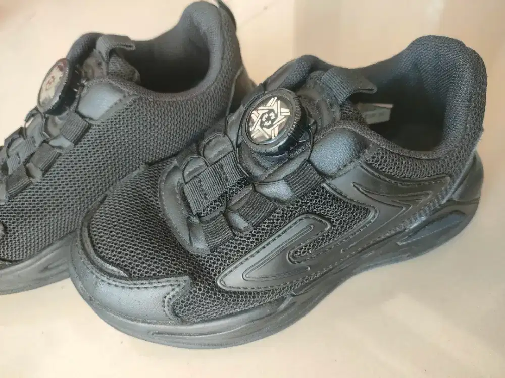 Preloved Sepatu Anak