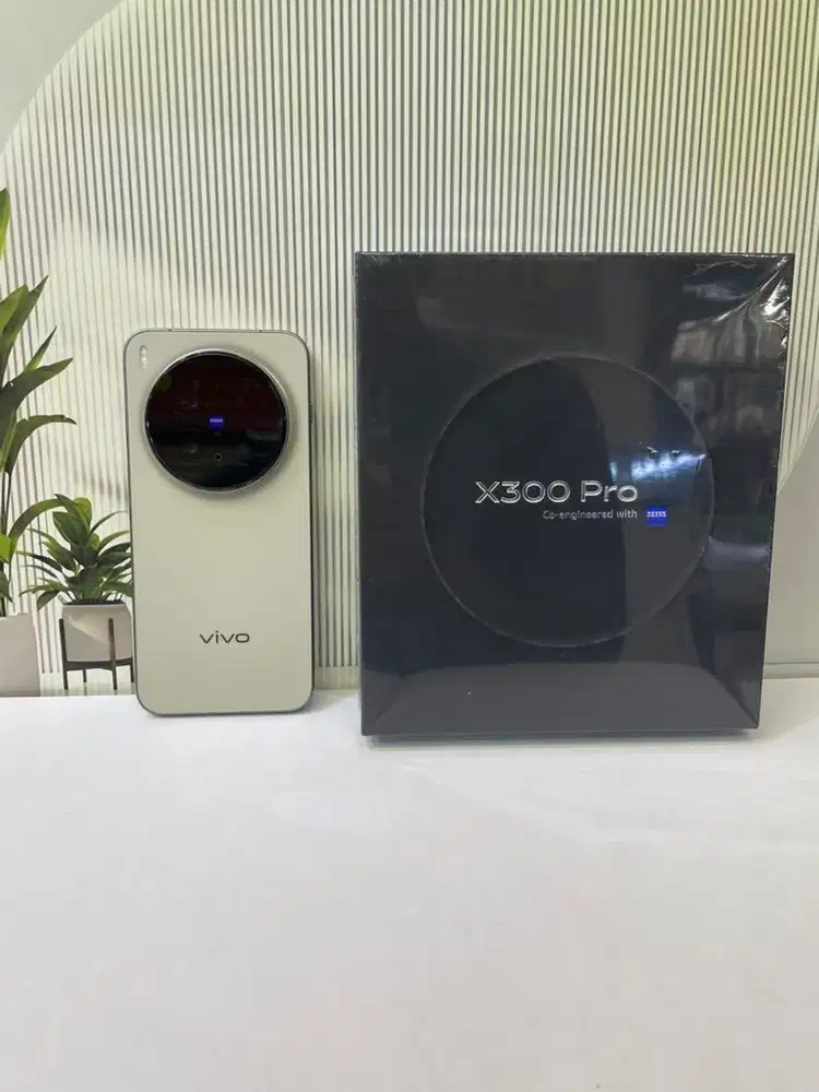 VIVO X300 PRO 16/512 Garansi On Fullset Mulus