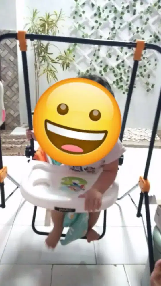 Baby swing merk Pliko