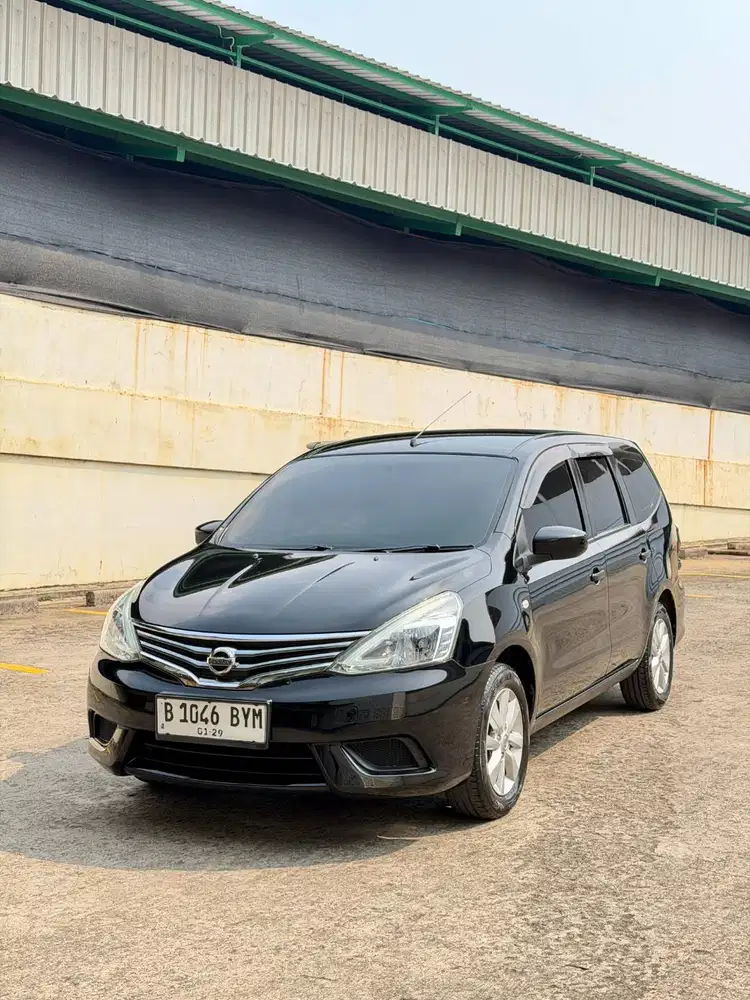 Nissan Grand Livina SV 2013 Pemakaian 2014 Automatic Facelift L11
