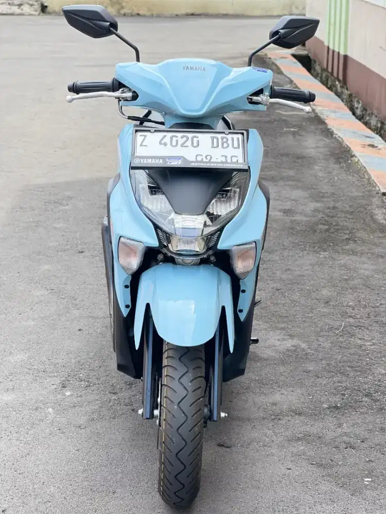 Yamaha Gear Ultima 125 Hybrid. ODO 700 perak.