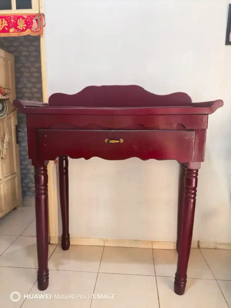 Meja altar sembahyang