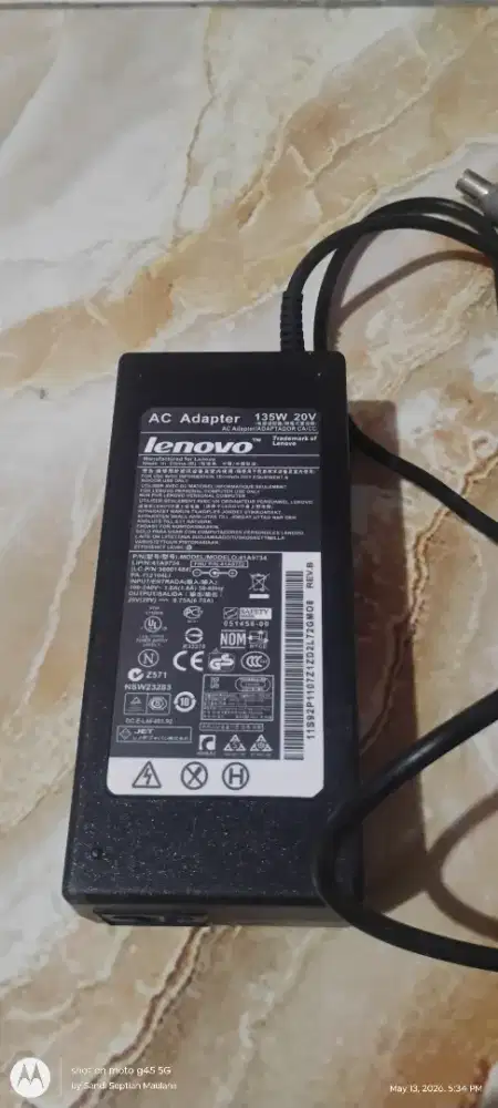 charger laptop thinkpad + konverter display