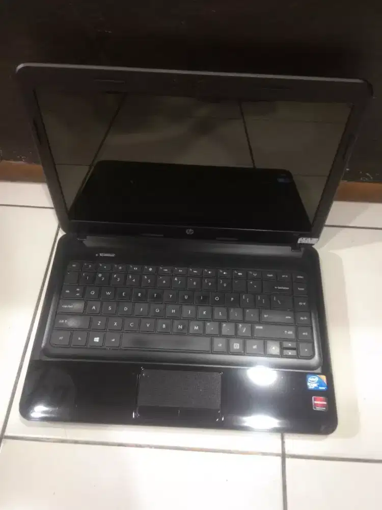 Laptop hp 1000 core i5