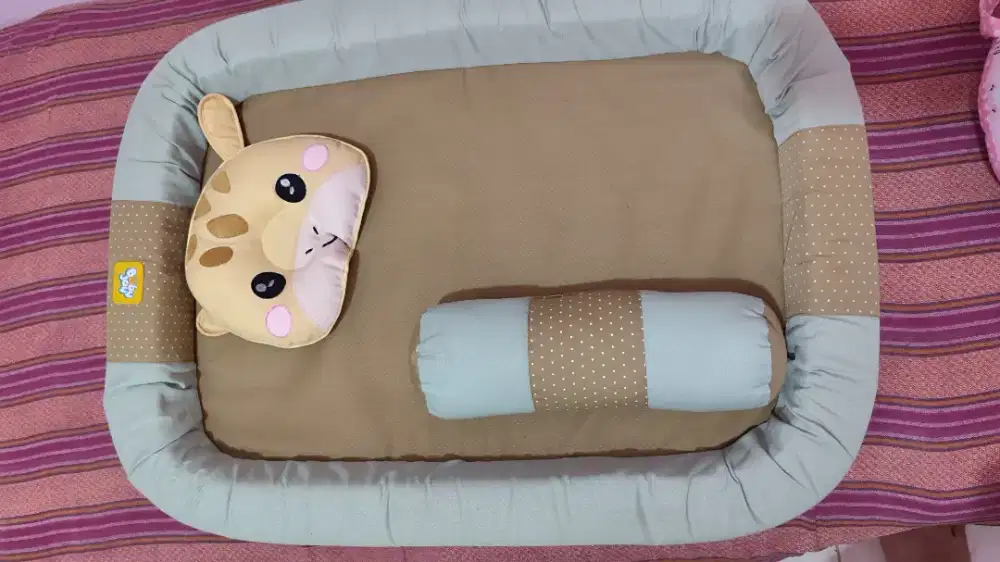Dijual tempat tidur baby + sofa baby
