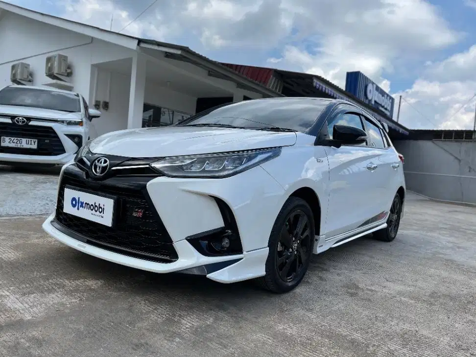Toyota Yaris 1.5 S GR Sport Bensin AT 2023 Putih