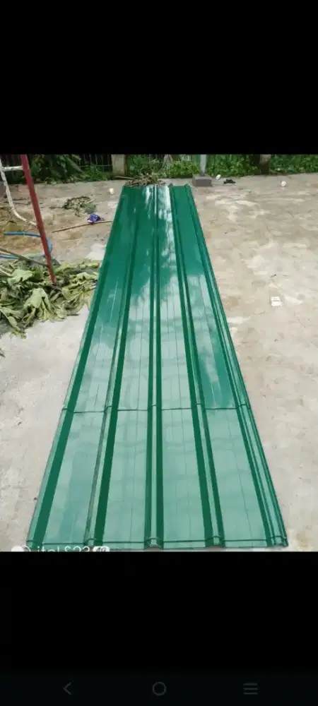 Spandek warna merah hijau biru