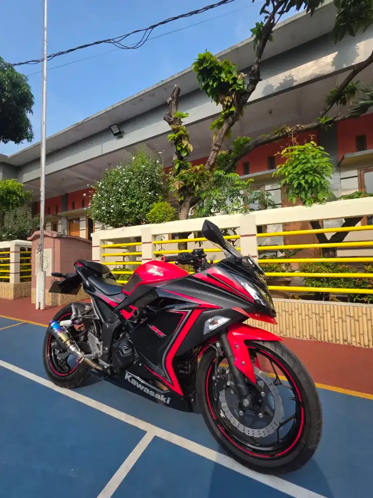 Kawasaki ninja 250 FI Special Edition tahun 2015