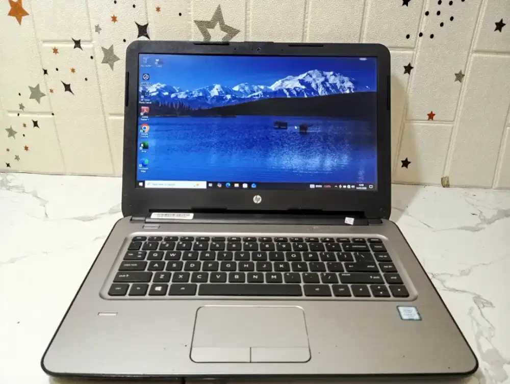 Spek dewa nih  laptop hp 348 Intel Core i7-6500 RAM 8 GB HDD 500 GB