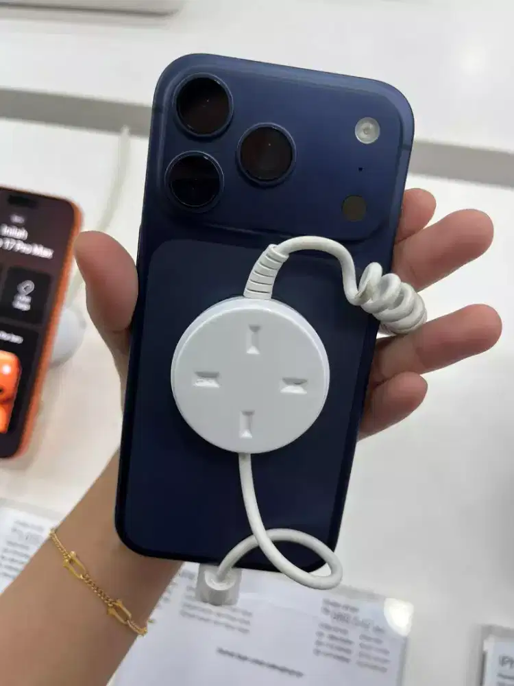 Kredit iPhone 17 Pro 256Gb Resmi iBox cicilan tanpa kartu kredit