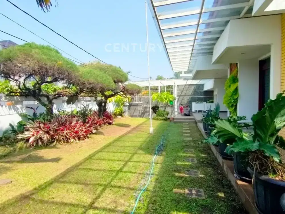 Rumah Asri Semi Furnished , Lingkungan Asri Di Bandung Utara