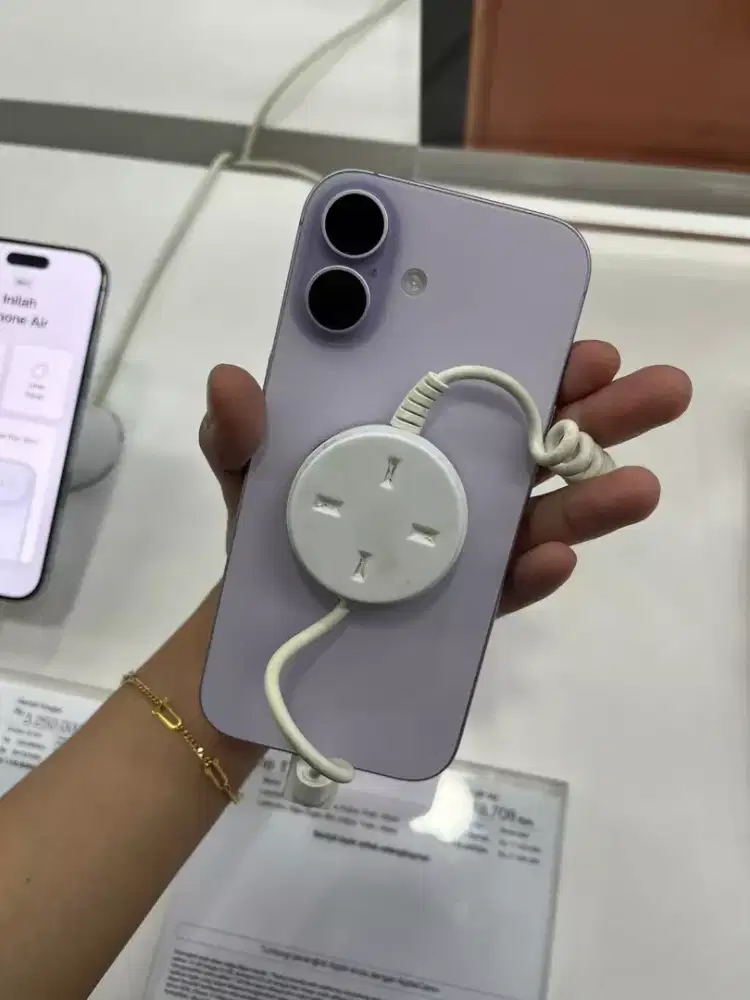 Kredit iPhone 17 256Gb Resmi iBox cicilan tanpa kartu kredit