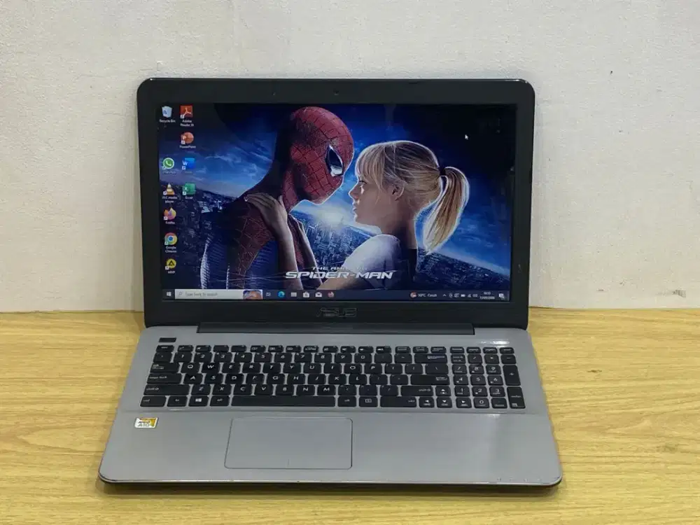 ASUS X555QA Processor AMD A10-9620P RADEON R5 RAM 8GB HDD 1TB