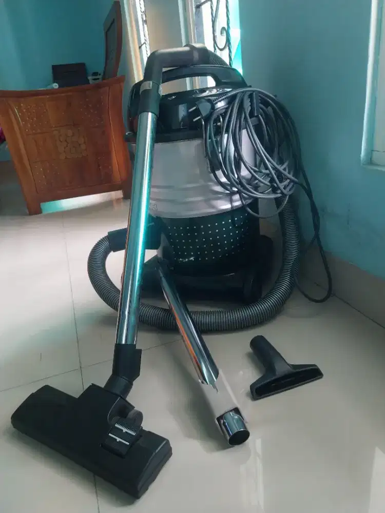 Di jual Panasonic MC_9050 1400W/15L