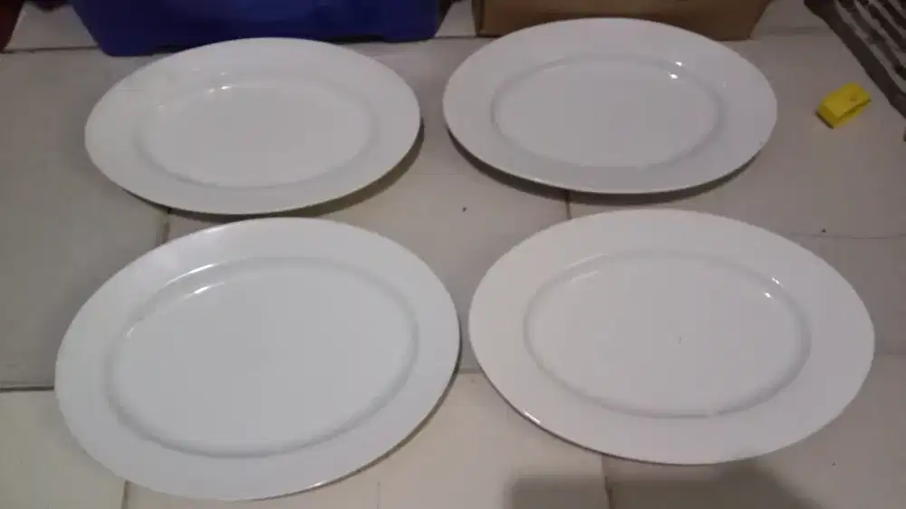 Piring oval saji jadul seken bagus