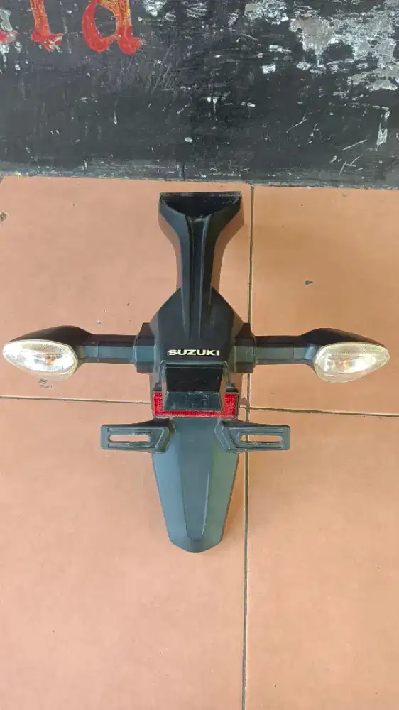 Spakbor ori GSX R 150