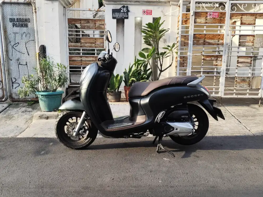 Honda scoopy Prestige 2024 b dki km low istimewa