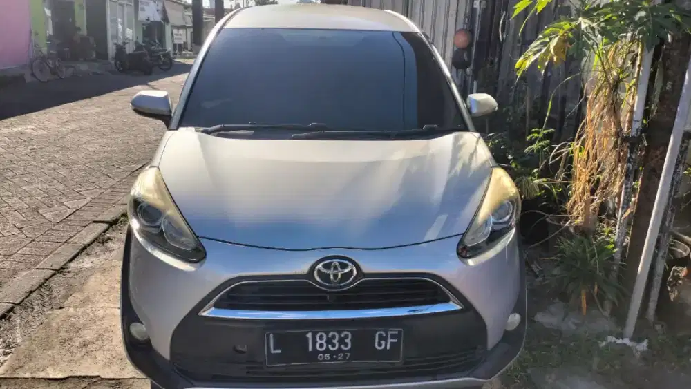 Toyota sienta ,di jual cepat