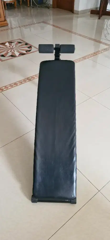 Di Jual Bangku Sit Up  Alat Gym Olahraga .