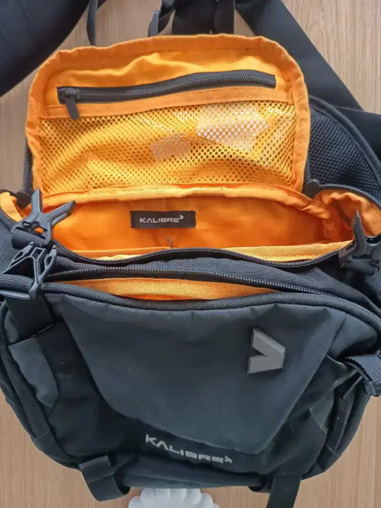 Dijual tas selempang koleksi pribadi merk kalibre
