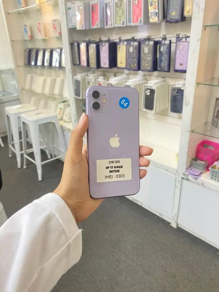 IPHONE 11 64GB FULLSET NOMINUS MENERIMA TT/KREDIT
