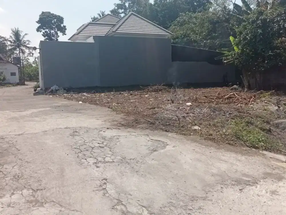 Di jual tanah pekarangan jalan kaliurang km 10 timur pasar gentan