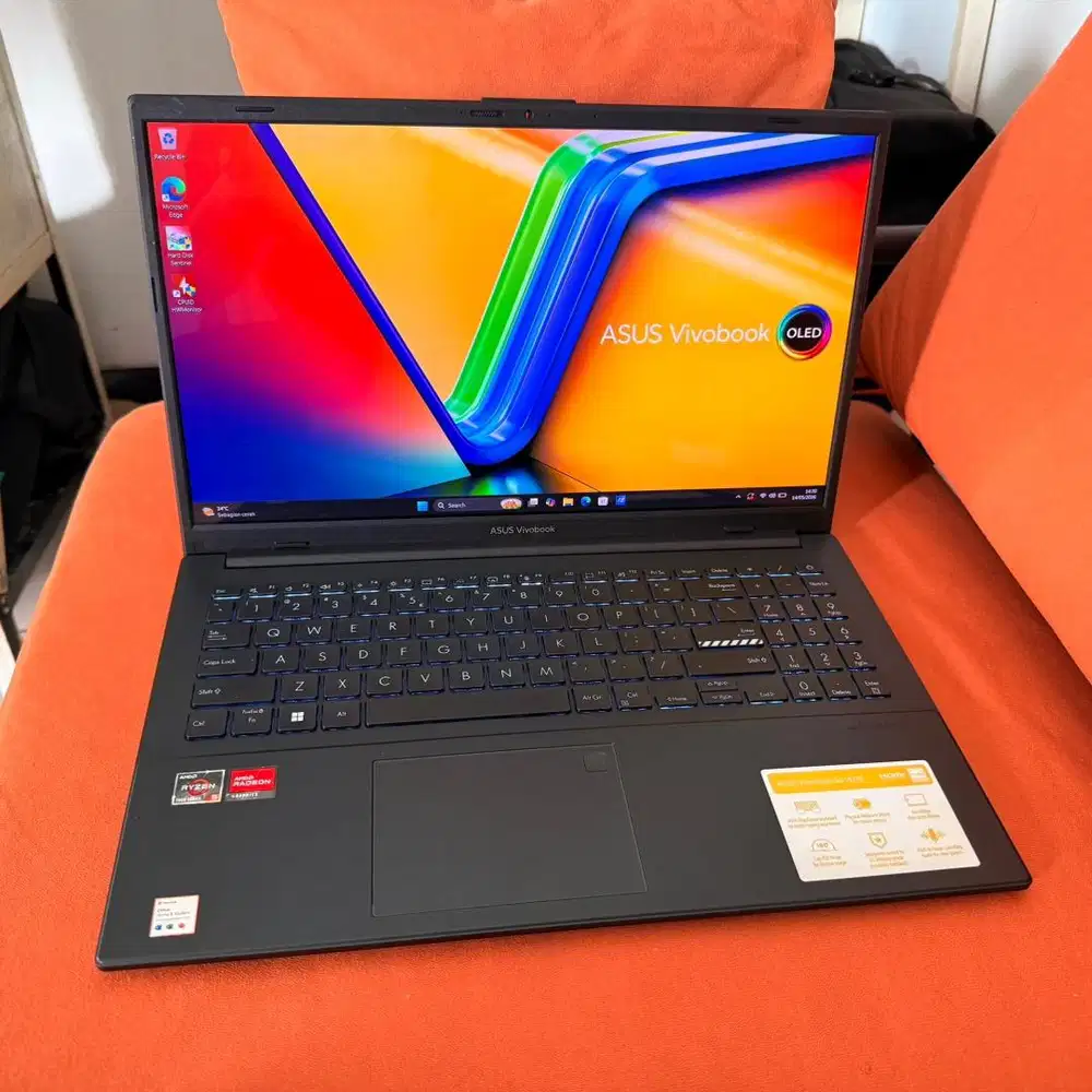 Laptop Asus Oled E1504FA Ryzen 5 7520U