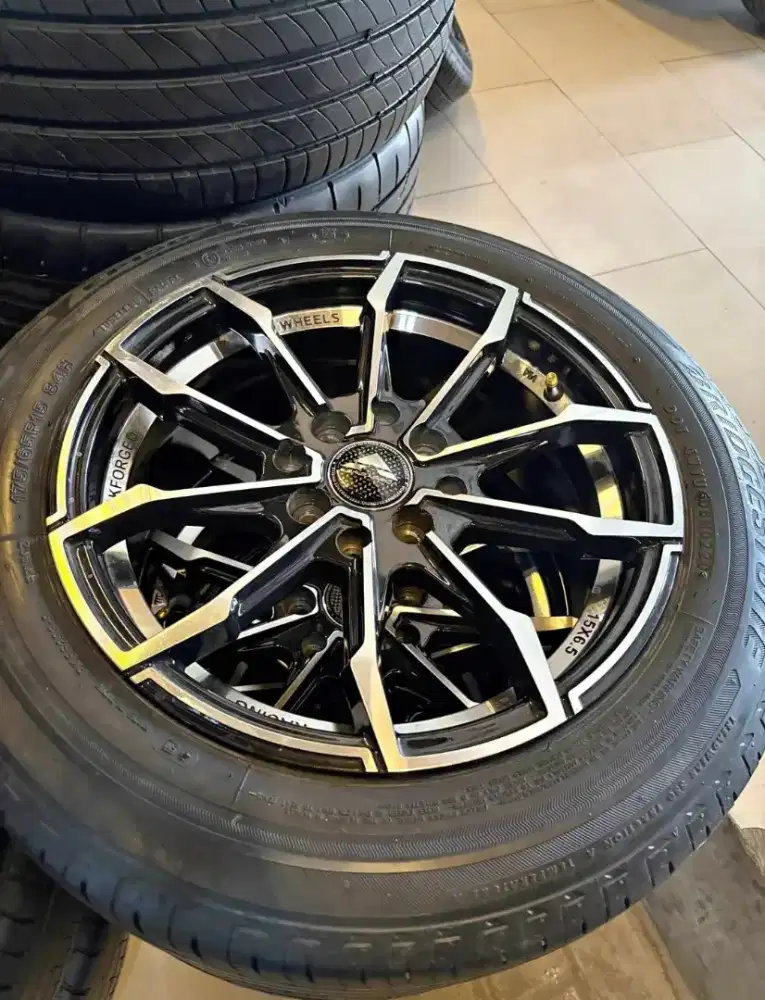 Velg dan Ban bekas Ring 15
