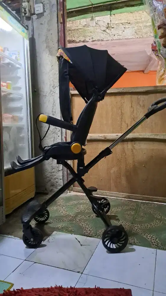 Stroller bayi merk 999 warna hitam bisa bulak balik 1 pcs