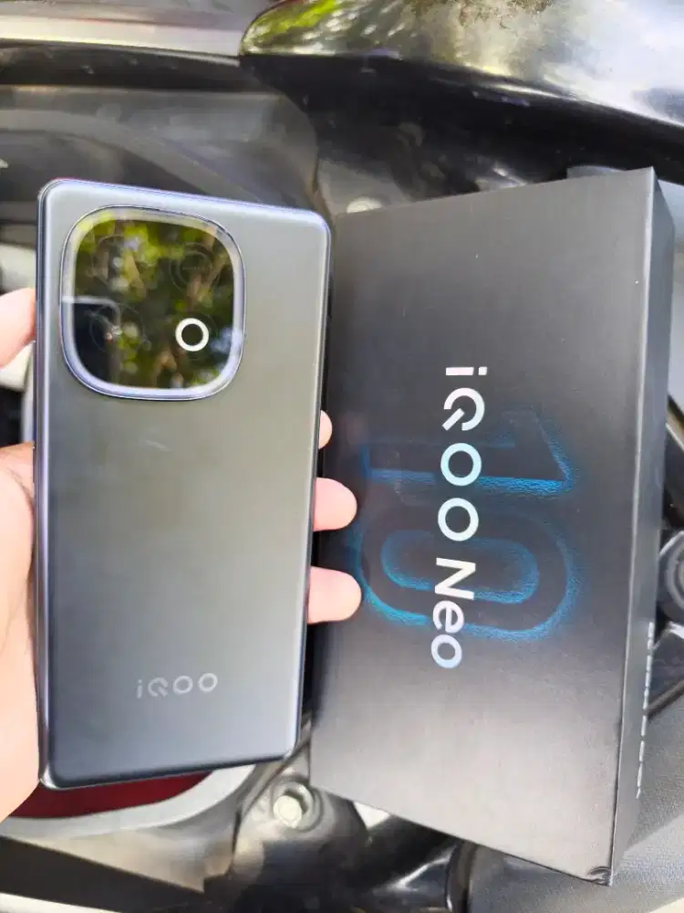 Iqoo Neo 10 5G (8/256)