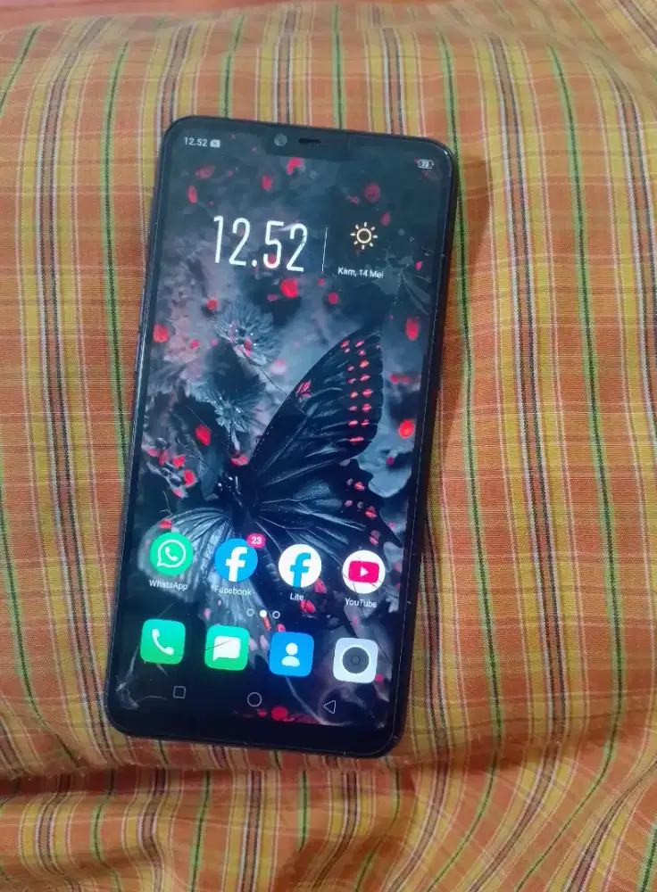 Oppo A3S 4G Ram 2/16gb minus toupscren doang tapi aman sentuhan
