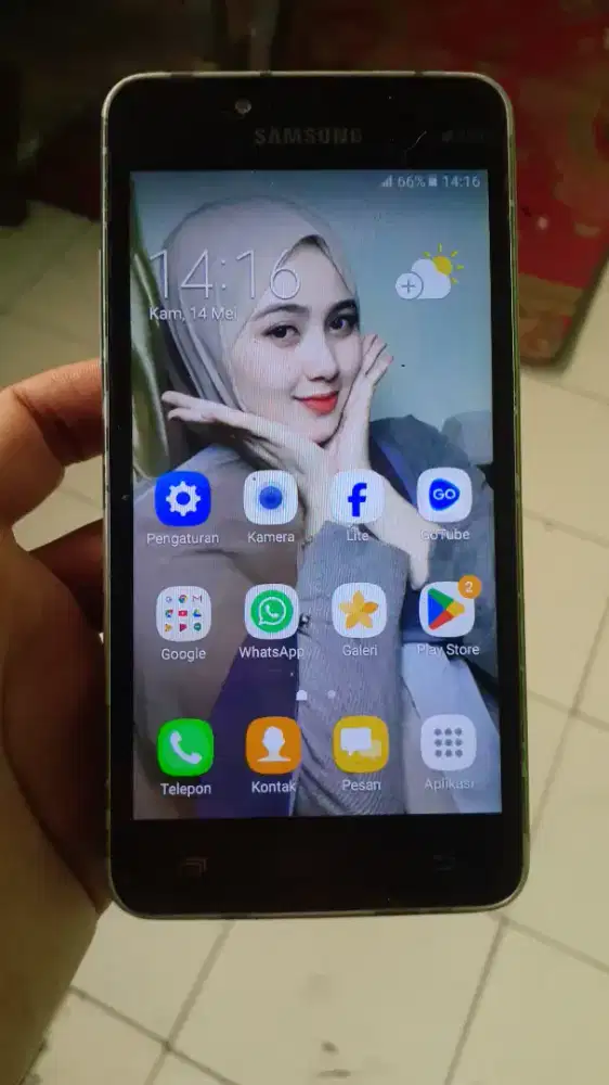 Samsung J2 prime 4G layar 5 inchi normal