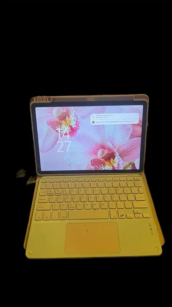 Tab infinix wrna ungu