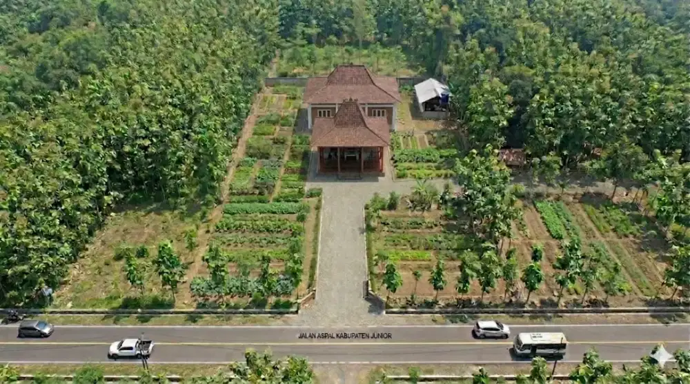 Tanah Strategis bonus Rumah Limasan 50 menit ke Malioboro