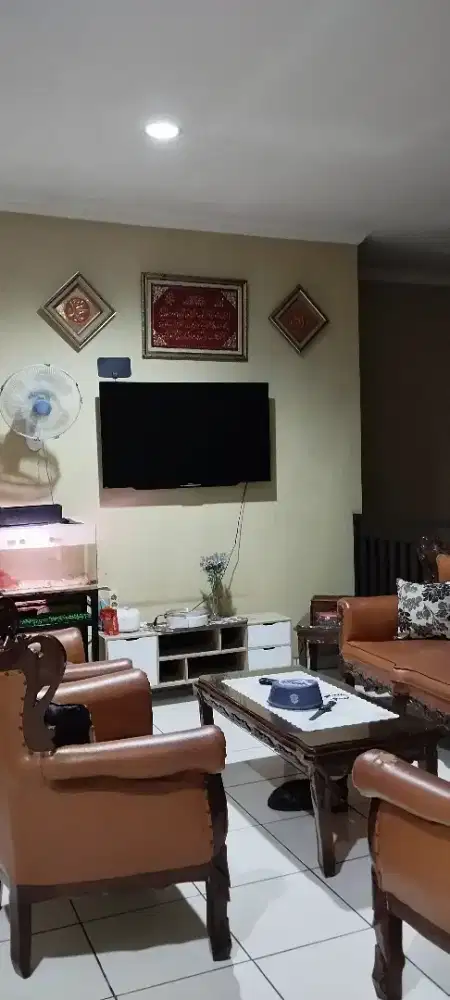 Dijual Kursi sofa jati SM lemari pakaian 3 pintu jati