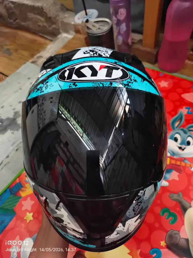 Helm KYT R10 ukuran L
