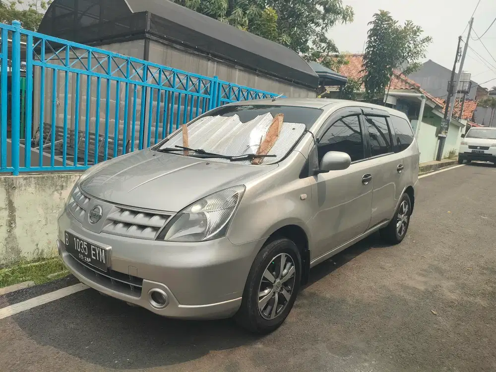 Nissan Grand livina 1.5 xv 2008
