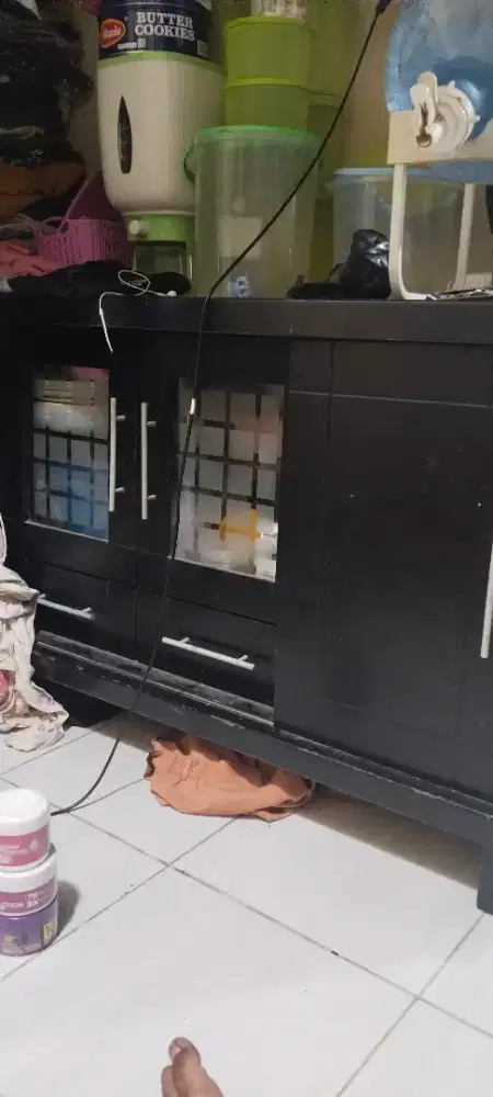 bipet/meja tv dan perabot